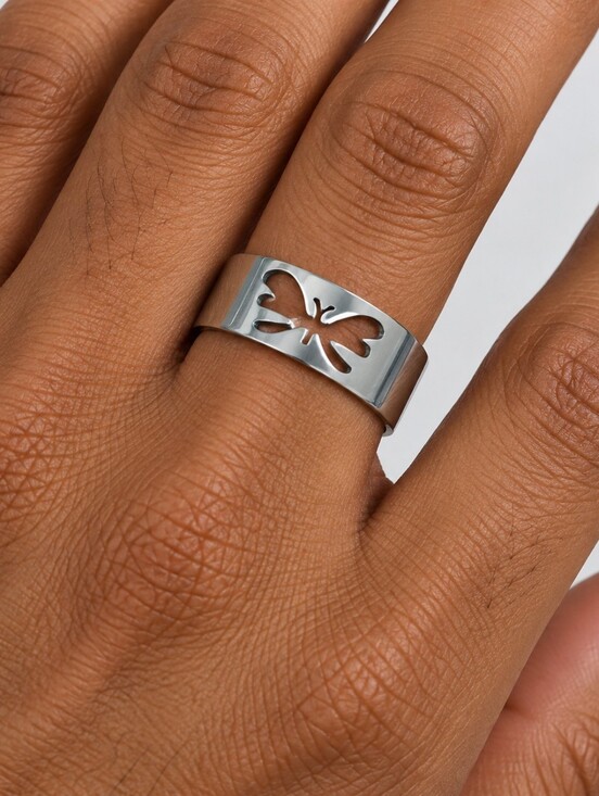 Jewelry - Dragonfly Ring Size 7